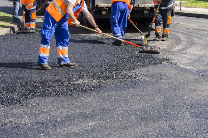 When to Hire for Asphalt Service