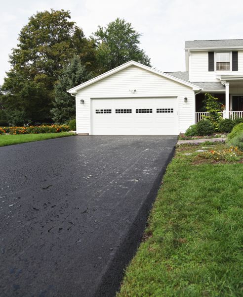 Blacktop Driveway Paving in Broomfield