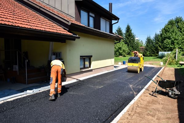 Blacktopping Service in Broomfield
